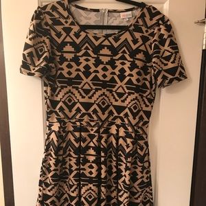 LuLaRoe Amelia